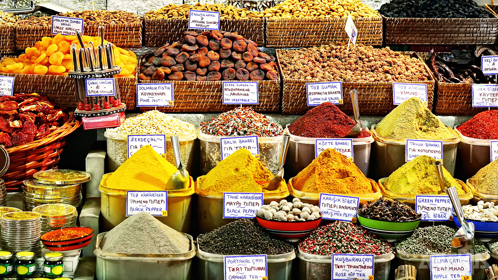 In de Egyptische Bazaar kan je terecht voor een overvloed aan oosterse kruiden