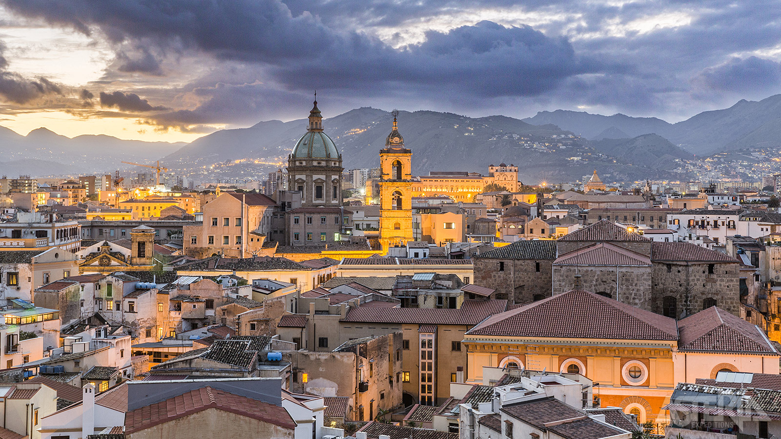 De oorsprong van de stad Palermo gaat terug tot de tijd van de Fenicische kolonisatie in de 7de eeuw voor Christus