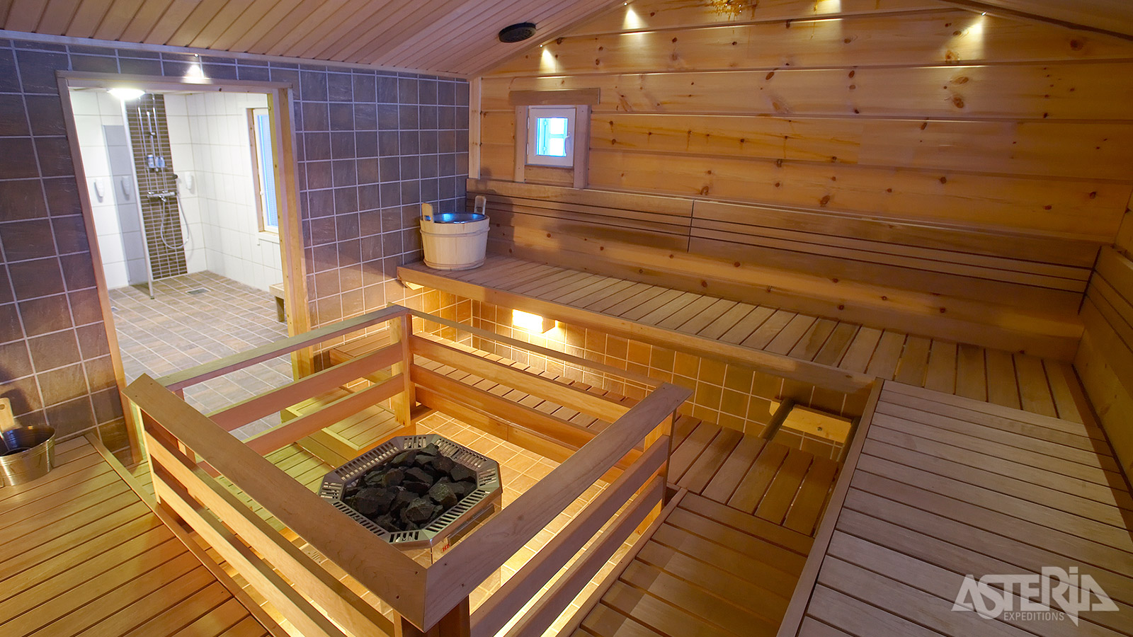 Doe zoals echte Finnen en maak elke avond gebruik van de sauna in de lodge